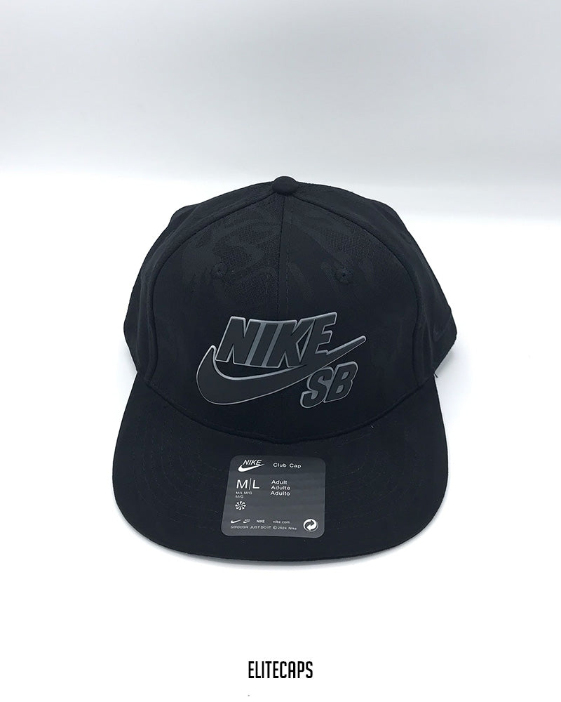 NK SB Black Futura Snapback Cap - C0324