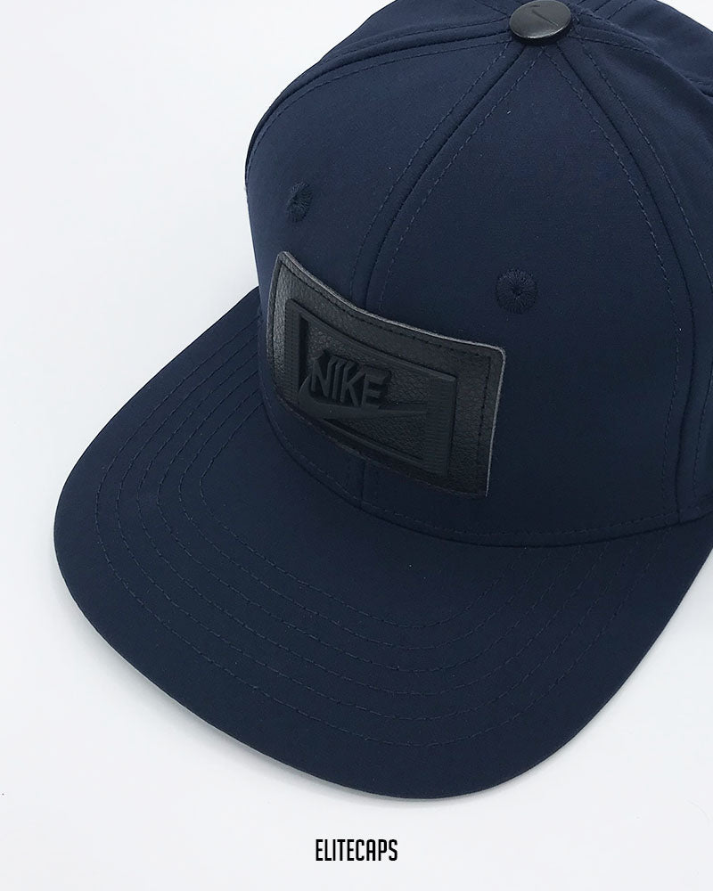NIIKE Navy Signature Snapback Cap - C0690