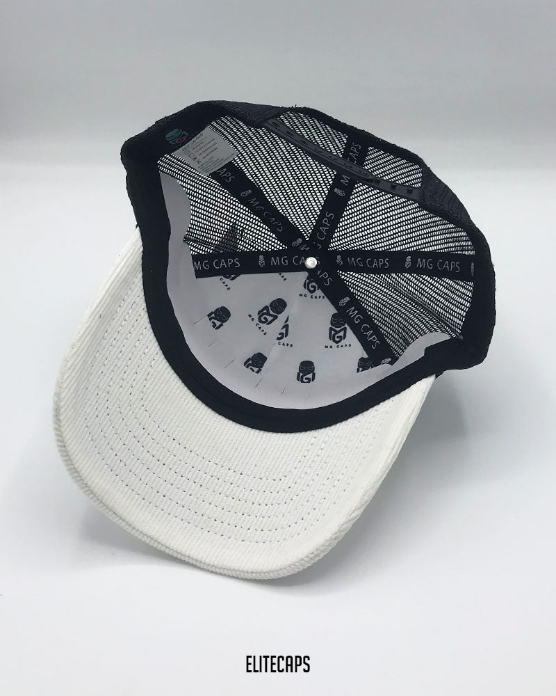 Black & White Contrast Bull Trucker Cap - C0449
